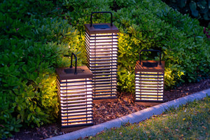 Les Jardins Tekura Outdoor Solar LED Lantern