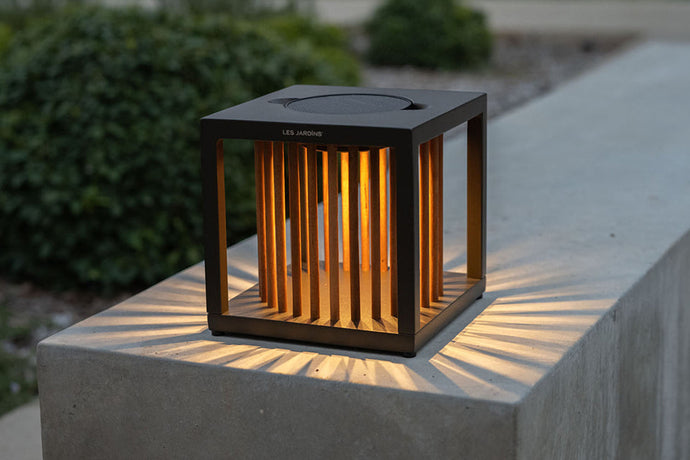 Les Jardins Inka Solar LED Table Light