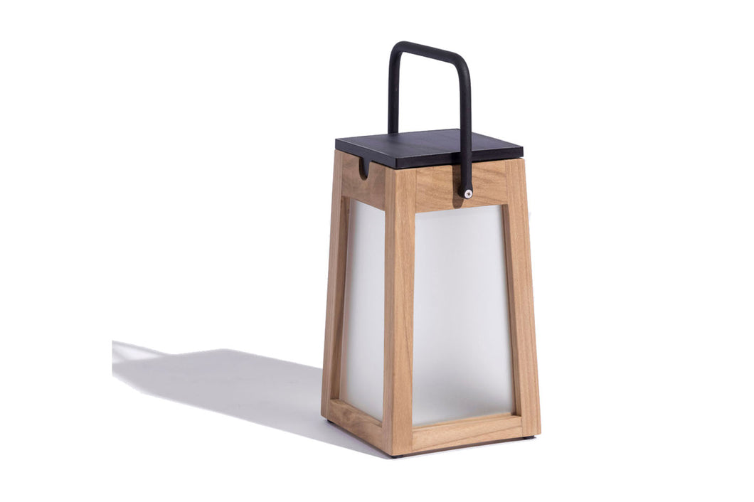 Les Jardins Tecka Outdoor Solar LED Lamp