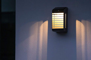 Les Jardins Storm Solar LED Wall Light