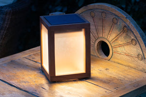 Les Jardins Tradition Solar LED Table Light