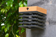 Les Jardins Tekura Solar LED Sconce Light