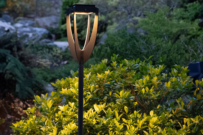 Les Jardins Tulip Solar LED Torch