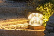 Les Jardins Tekura Outdoor Solar LED Lantern