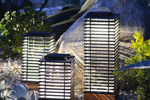 Les Jardins Tekura Outdoor Solar LED Lantern