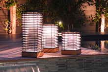 Les Jardins Tekura Outdoor Solar LED Lantern